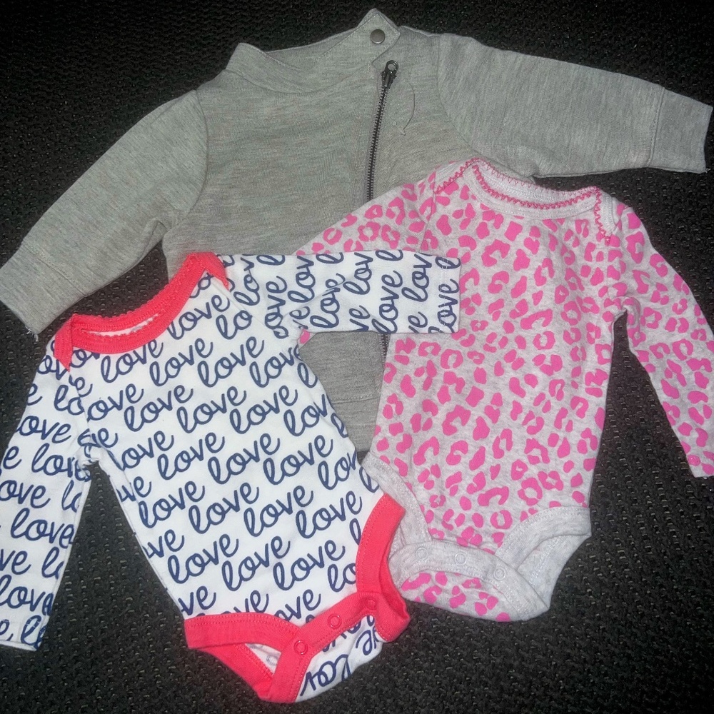 WINTER ONSIES LONG SLEEVE AND GREY AFTON ZIP UP JACKET- Newborn